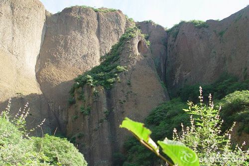 白云古洞介绍-坝上草原旅游攻略